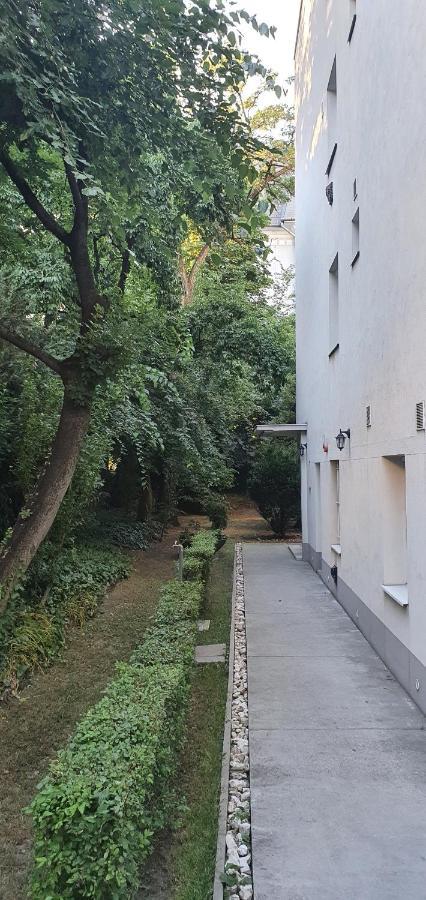 明泰格公寓/前幻影公寓 布达佩斯 外观 照片